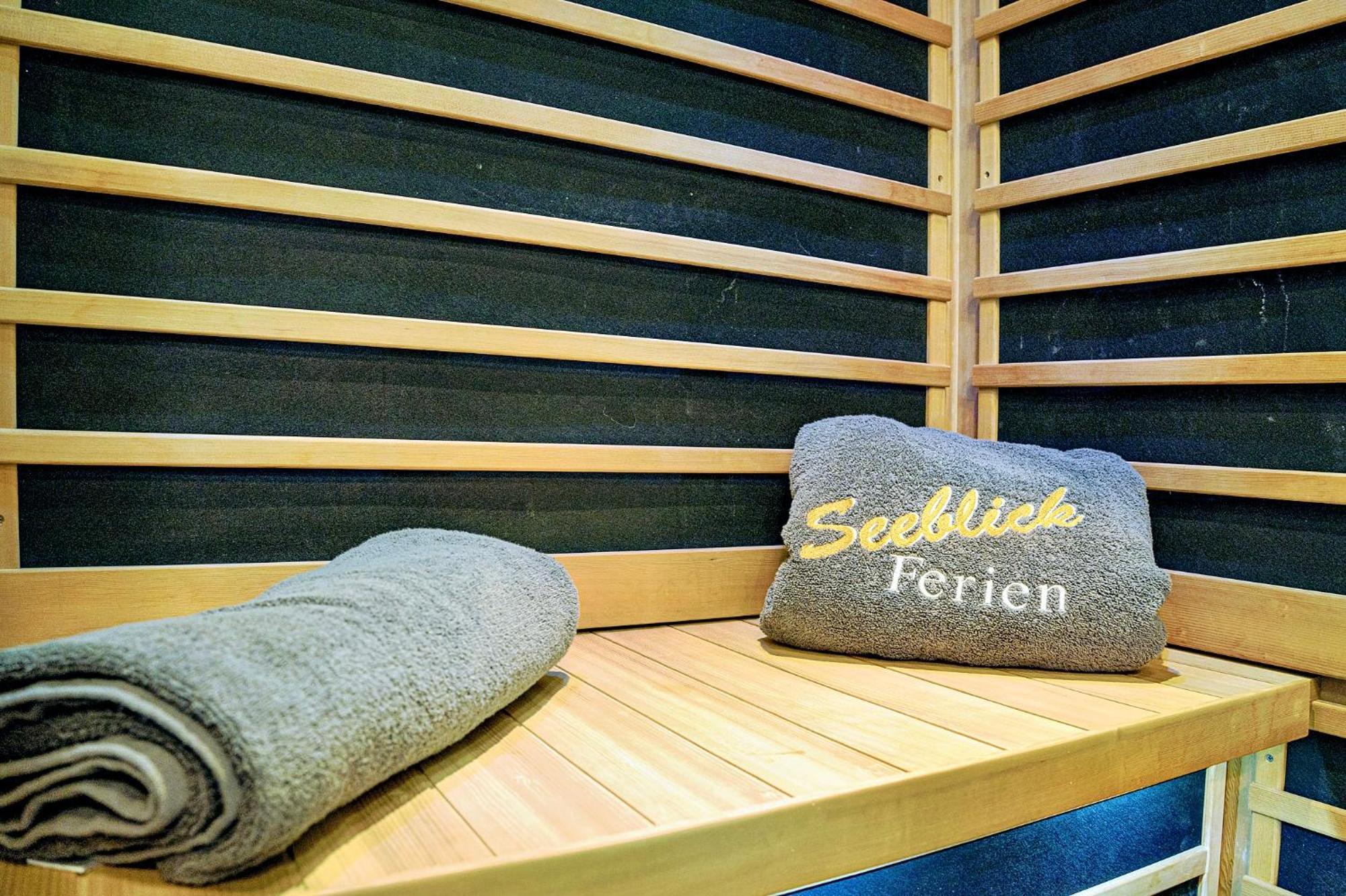 Ferienhaus Lieblingsplatz By Seeblick Ferien Oro, Direkte Wasserlage,Sauna,Kamin Olpenitz Eksteriør bilde